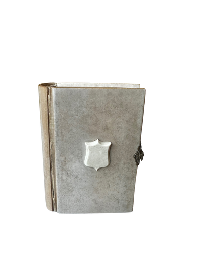 French Paroissien Romain “Édition Bijou” Prayer Book in Ivory-Toned Binding with Silver Clasp