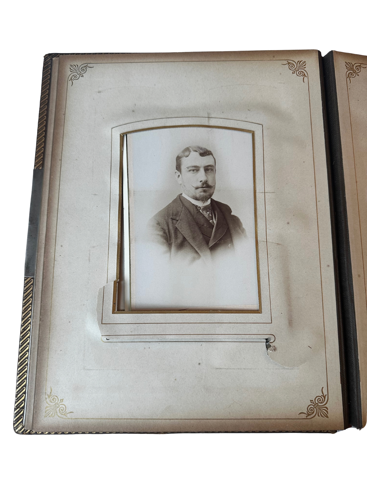 Late Victorian Leather-Bound Photograph Album with Gilt and Blind Tooling and Working Clasp