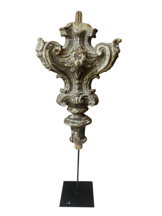 Carved Baroque Giltwood Architectural Fragment