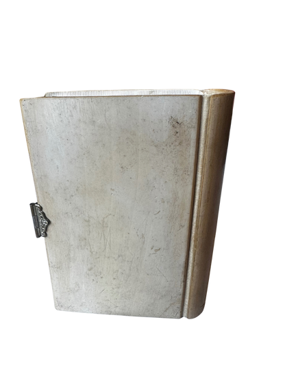 French Paroissien Romain “Édition Bijou” Prayer Book in Ivory-Toned Binding with Silver Clasp