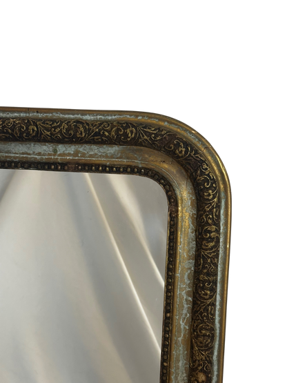 19th-Century French Giltwood Mirror with Carved Foliate Decoration