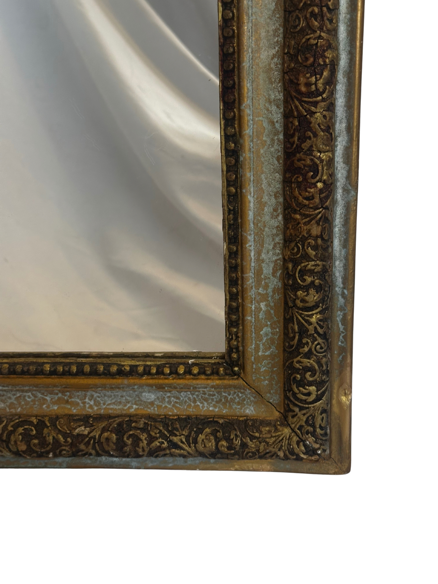 19th-Century French Giltwood Mirror with Carved Foliate Decoration